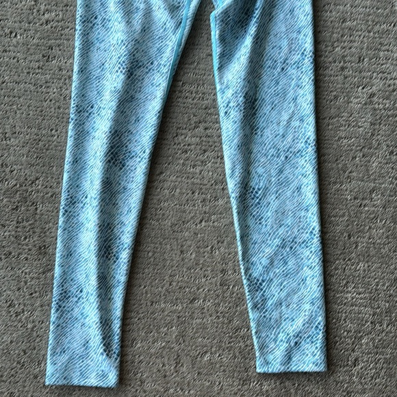 J. McLaughlin Blue Snakeskin Leggings - Picture 7 of 7